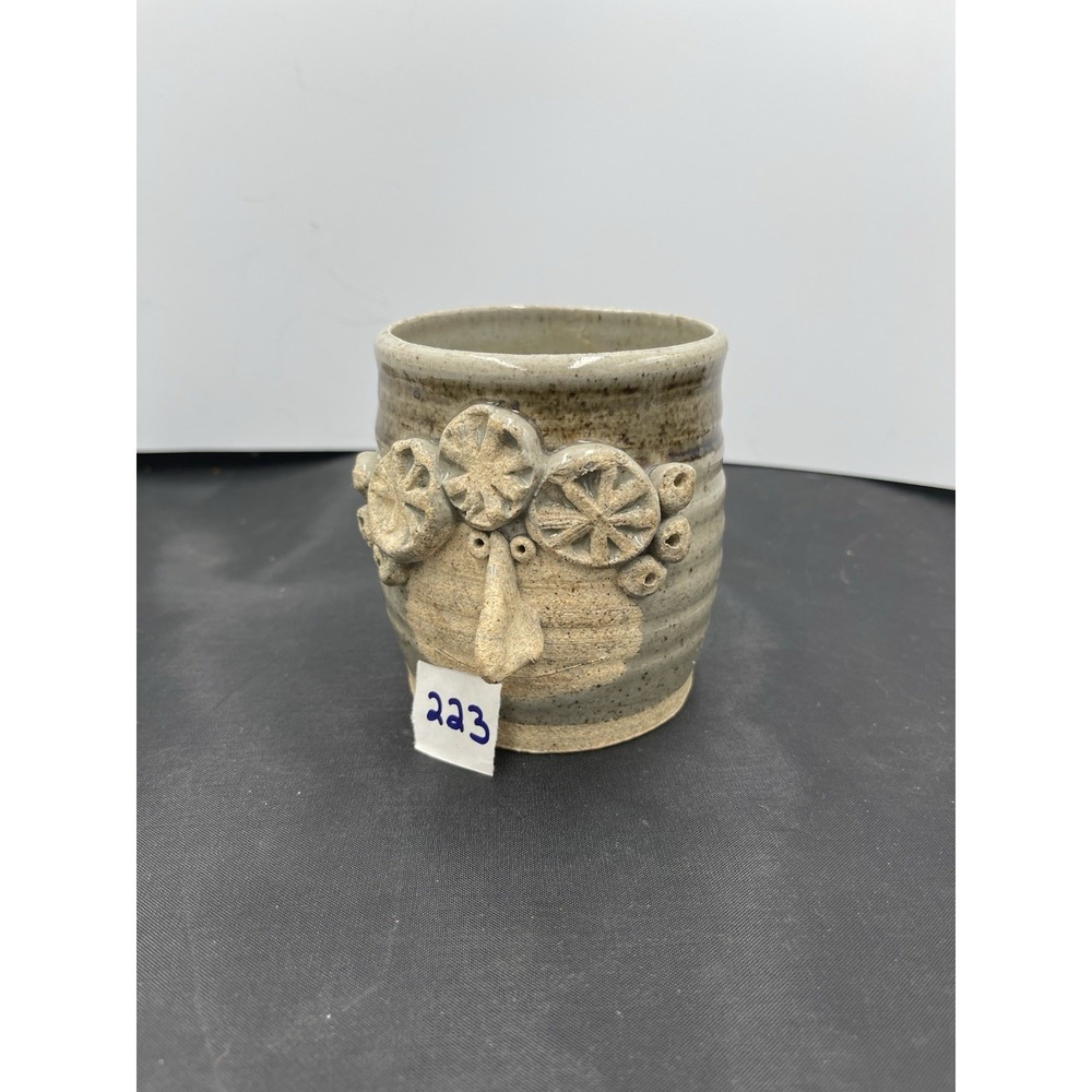 VNTG 3D‎ Ladies Face Hair In Curlers Pottery Coffee Mug